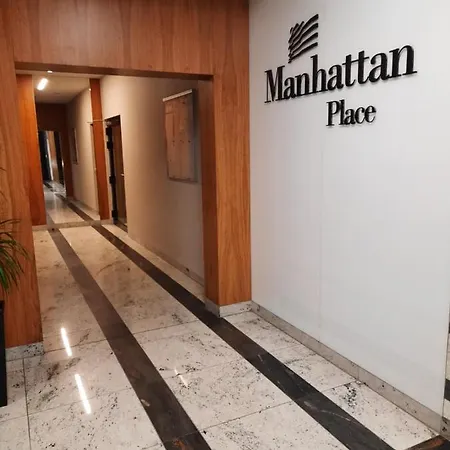 Manhattan Place Апартаменты