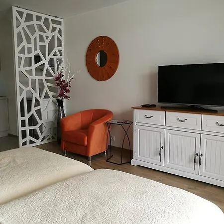 Manhattan Place Apartament *